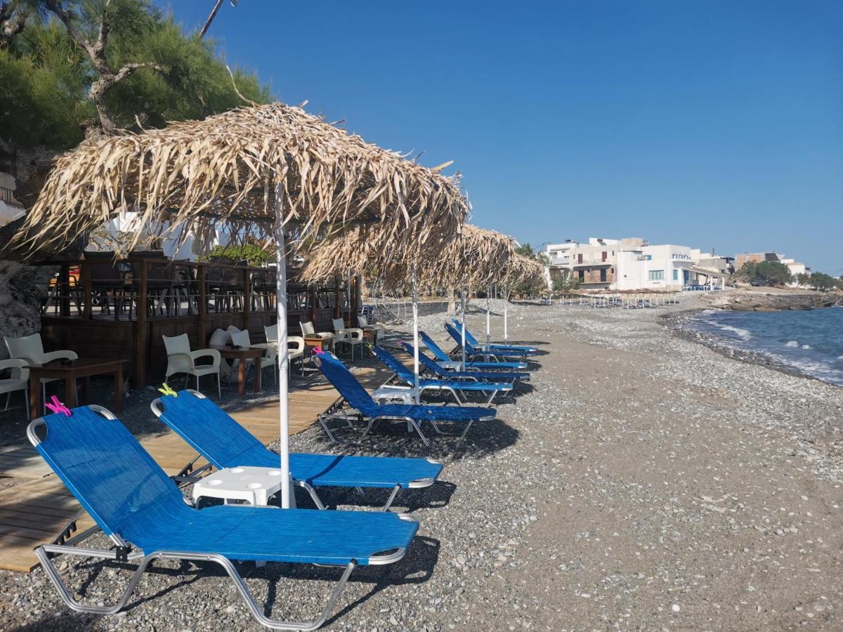 Βig Βlue Apartments Makrýgialos Exteriör bild