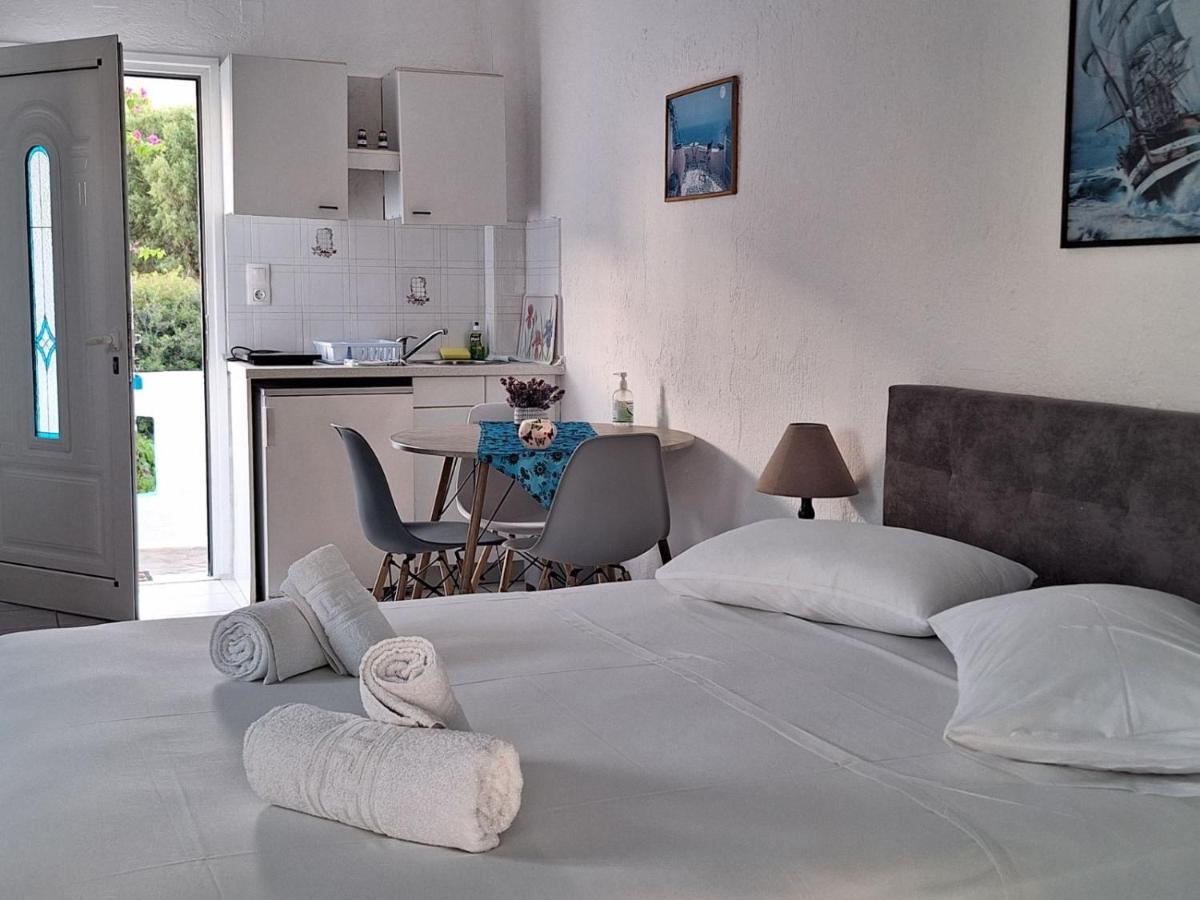 Βig Βlue Apartments Makrýgialos Exteriör bild
