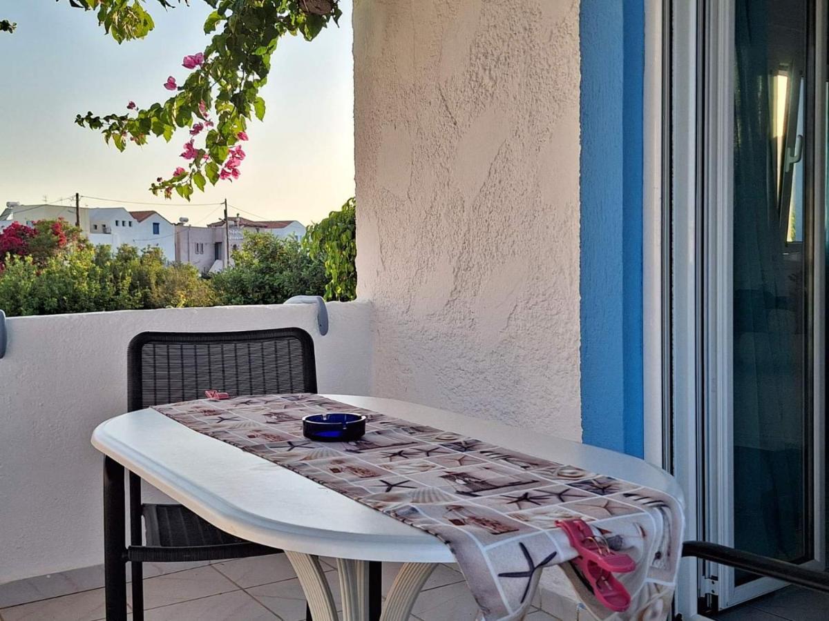 Βig Βlue Apartments Makrýgialos Exteriör bild
