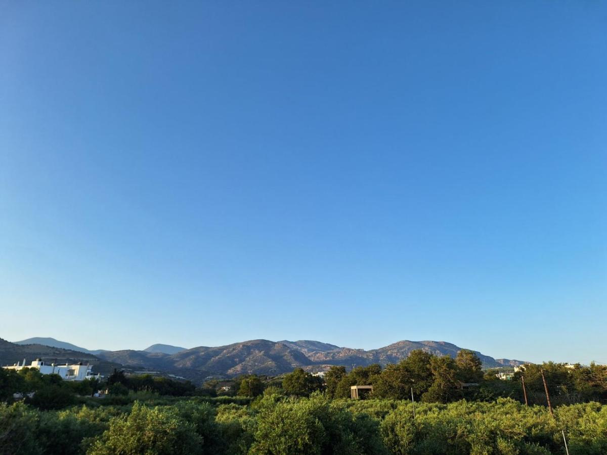 Βig Βlue Apartments Makrýgialos Exteriör bild