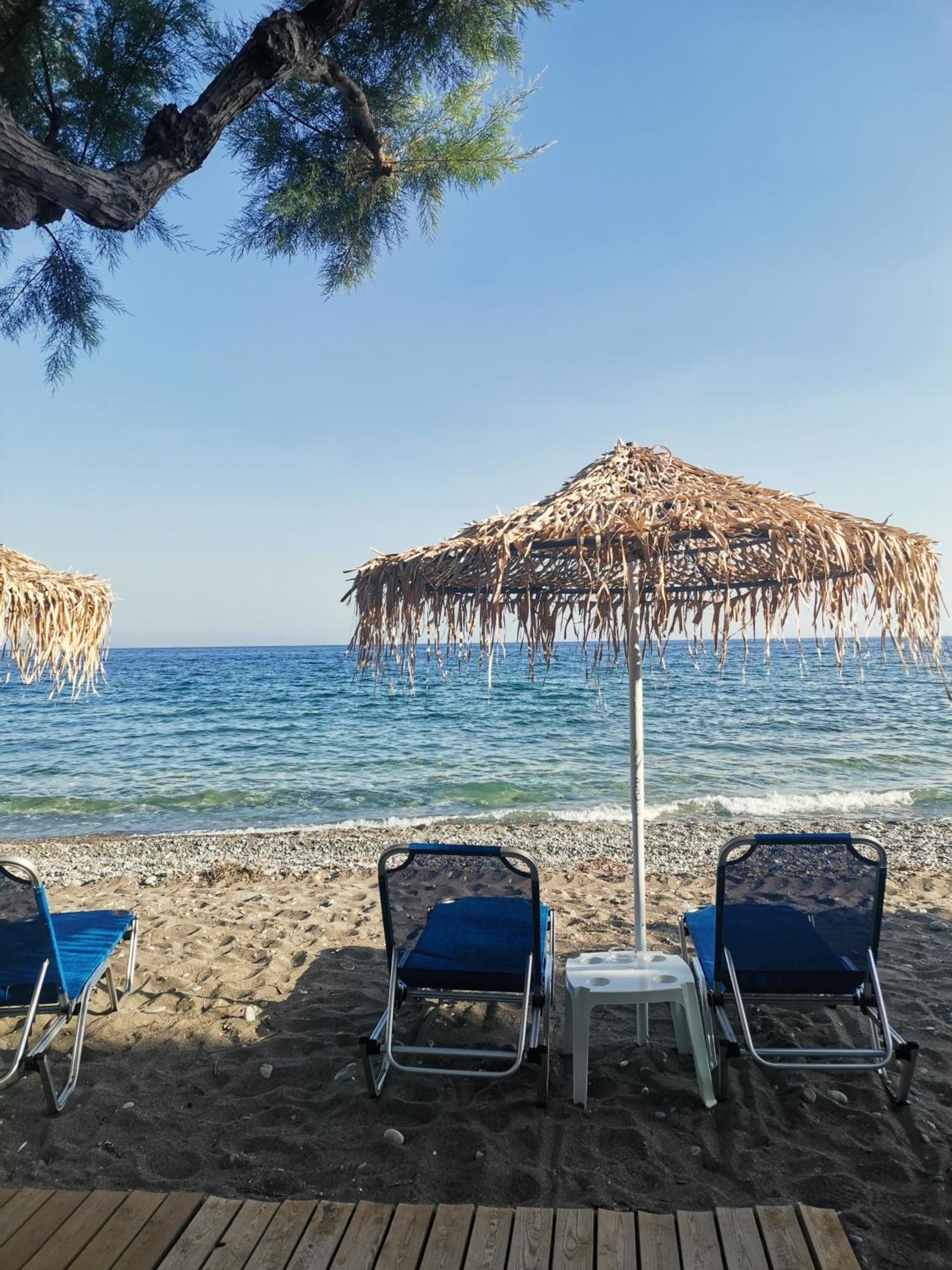 Βig Βlue Apartments Makrýgialos Exteriör bild