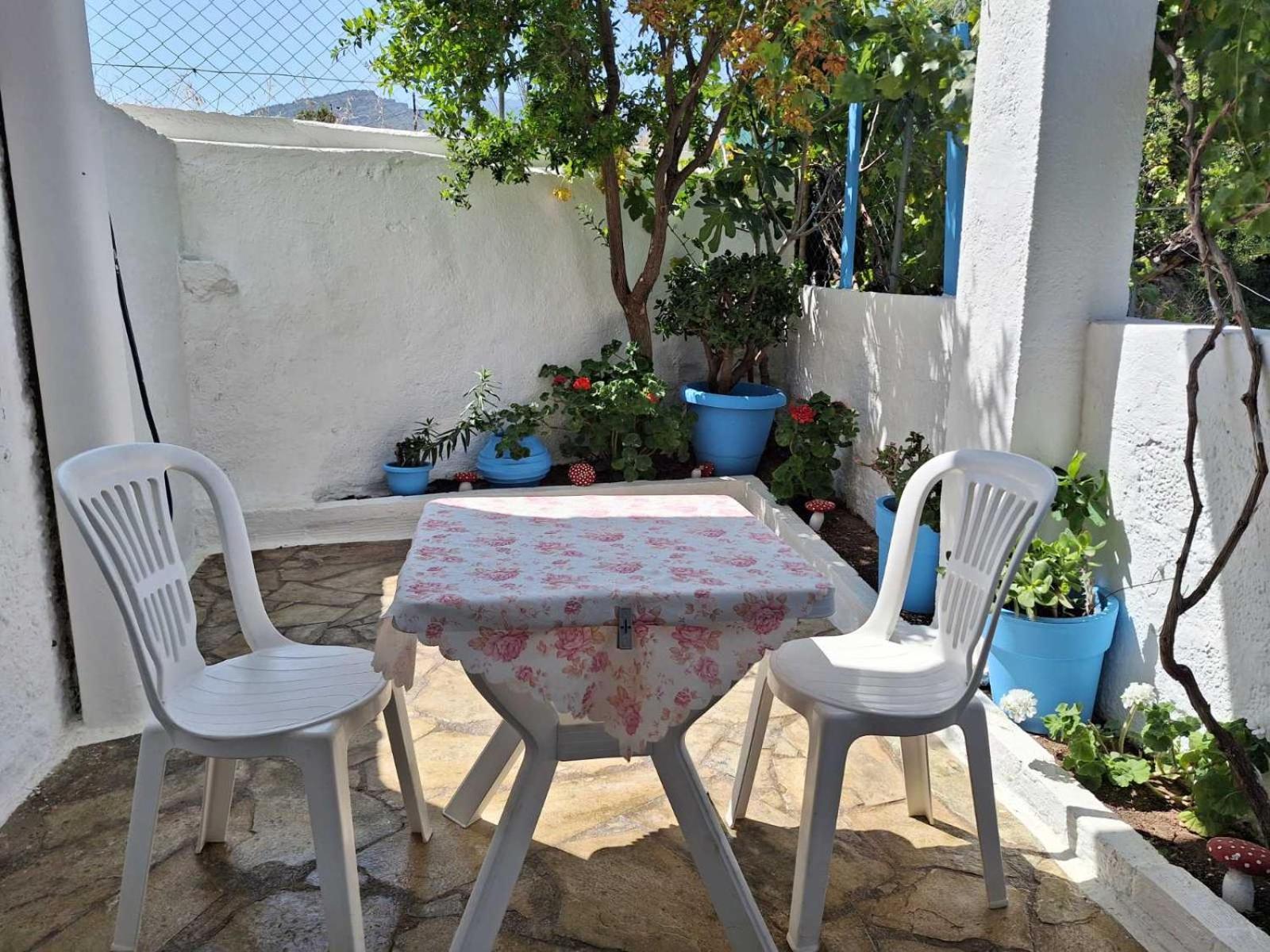 Βig Βlue Apartments Makrýgialos Exteriör bild